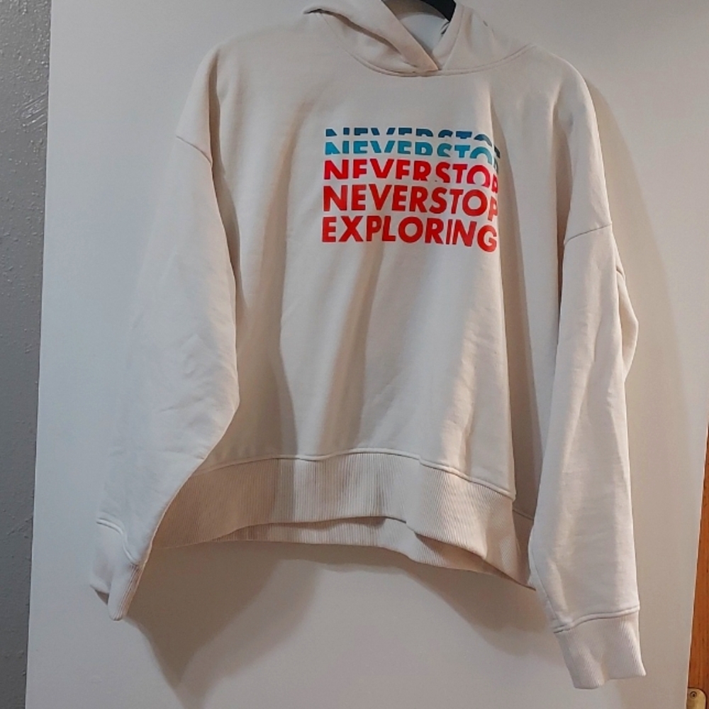Cropped Pullover Sweatshirt